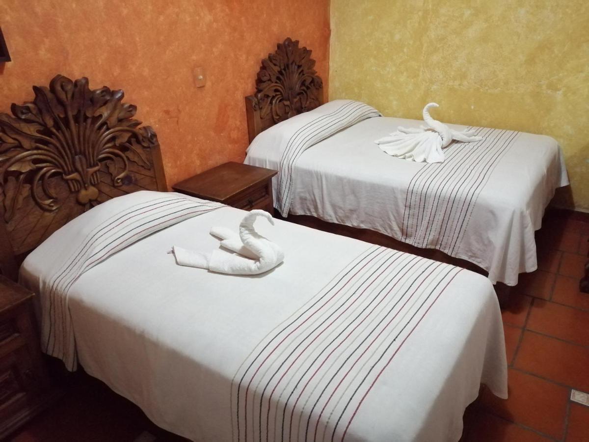 Hotel El Rey Таско-де-Аларкон Экстерьер фото